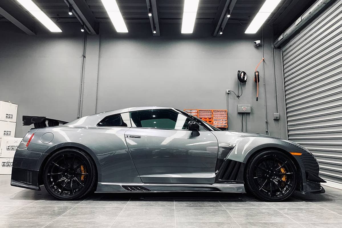 Nissan GT-R R35 CBA DBA EBA VA Style Side Skirts 2008-2023
